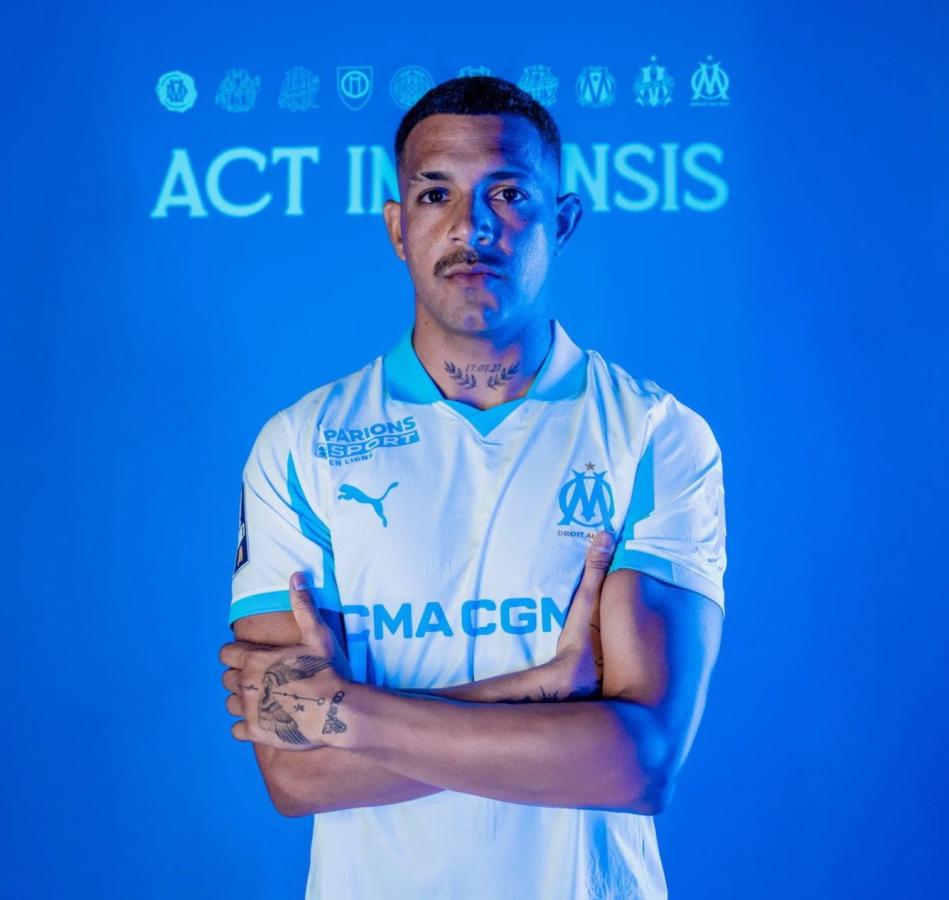 Imagen Facundo Medina pasó de Lens a Olympique de Marsella.