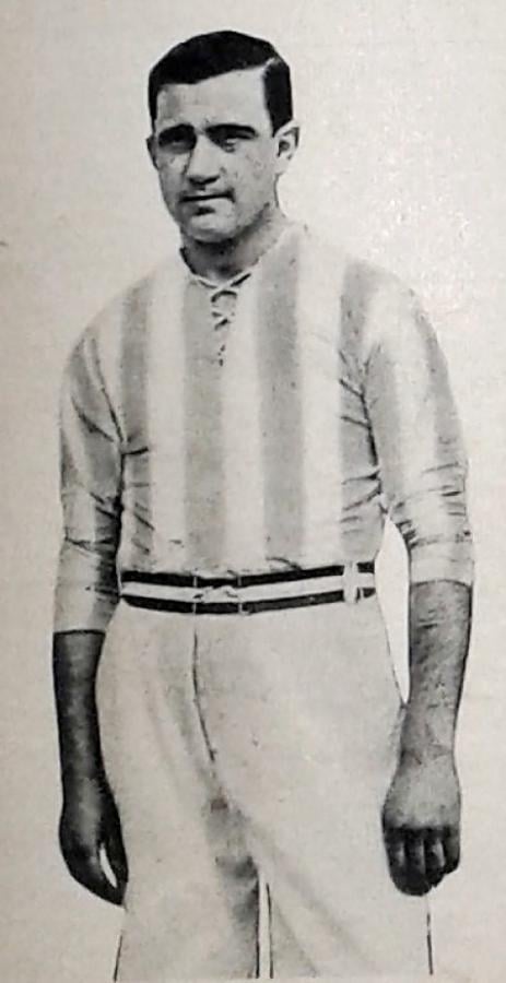 Imagen Francisco Olazar empujaba a un Racing que maravillaba. Ganó 19 títulos amateurs.