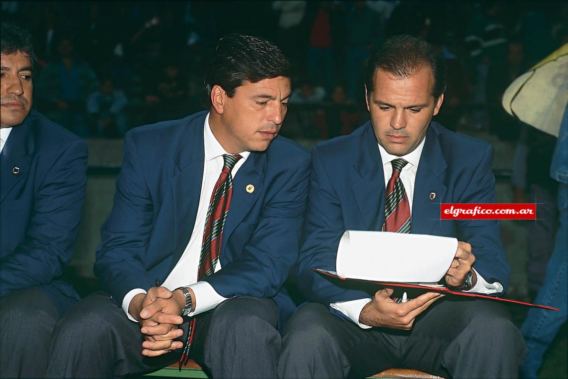 Con Gallego y Passarella en la Selección.