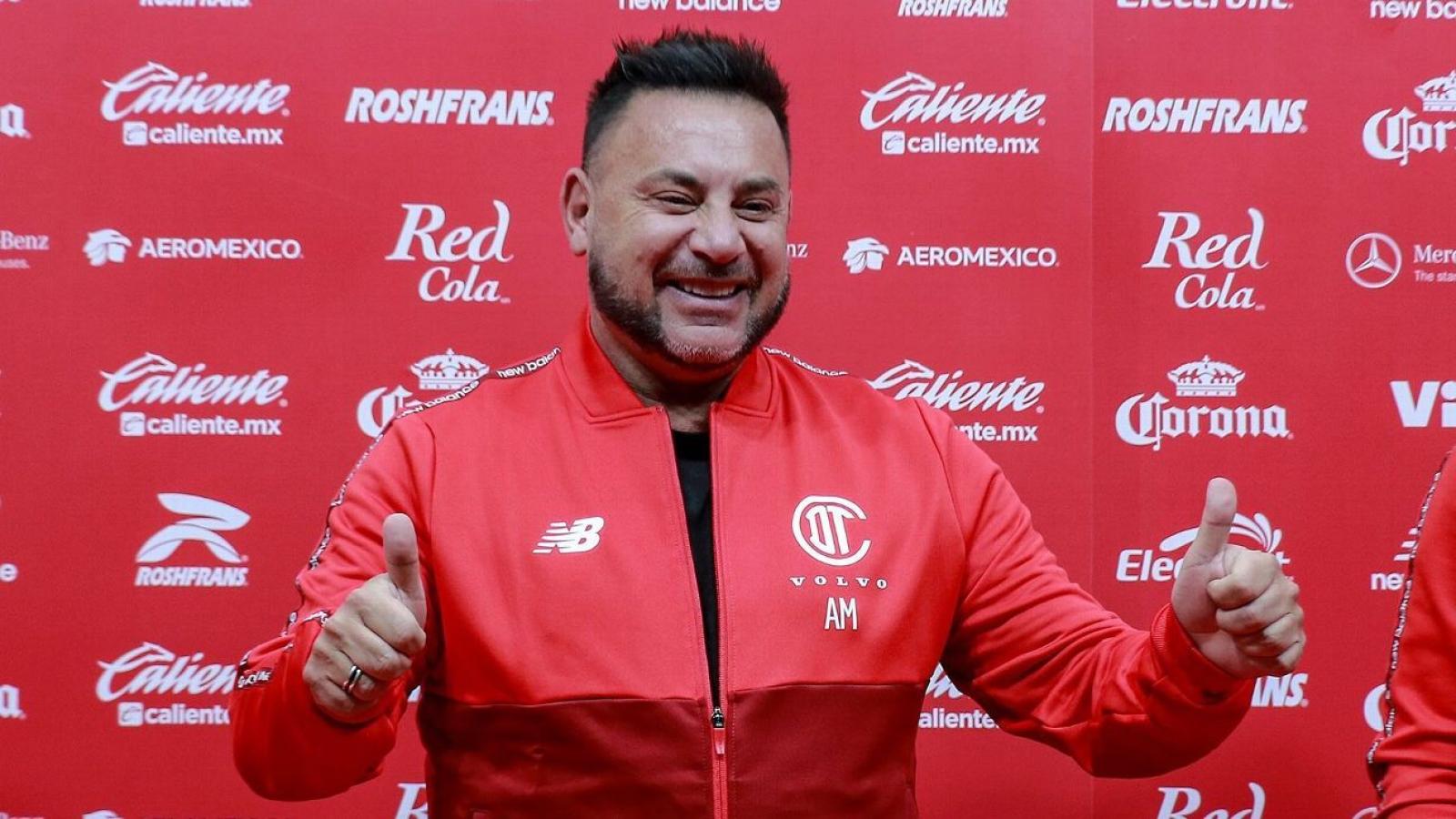 Imagen El Turco Mohamed es el DT de Toluca.