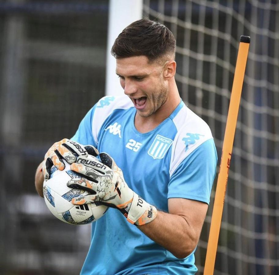 Imagen Cambeses, con muchas chances de ser titular contra Vélez.