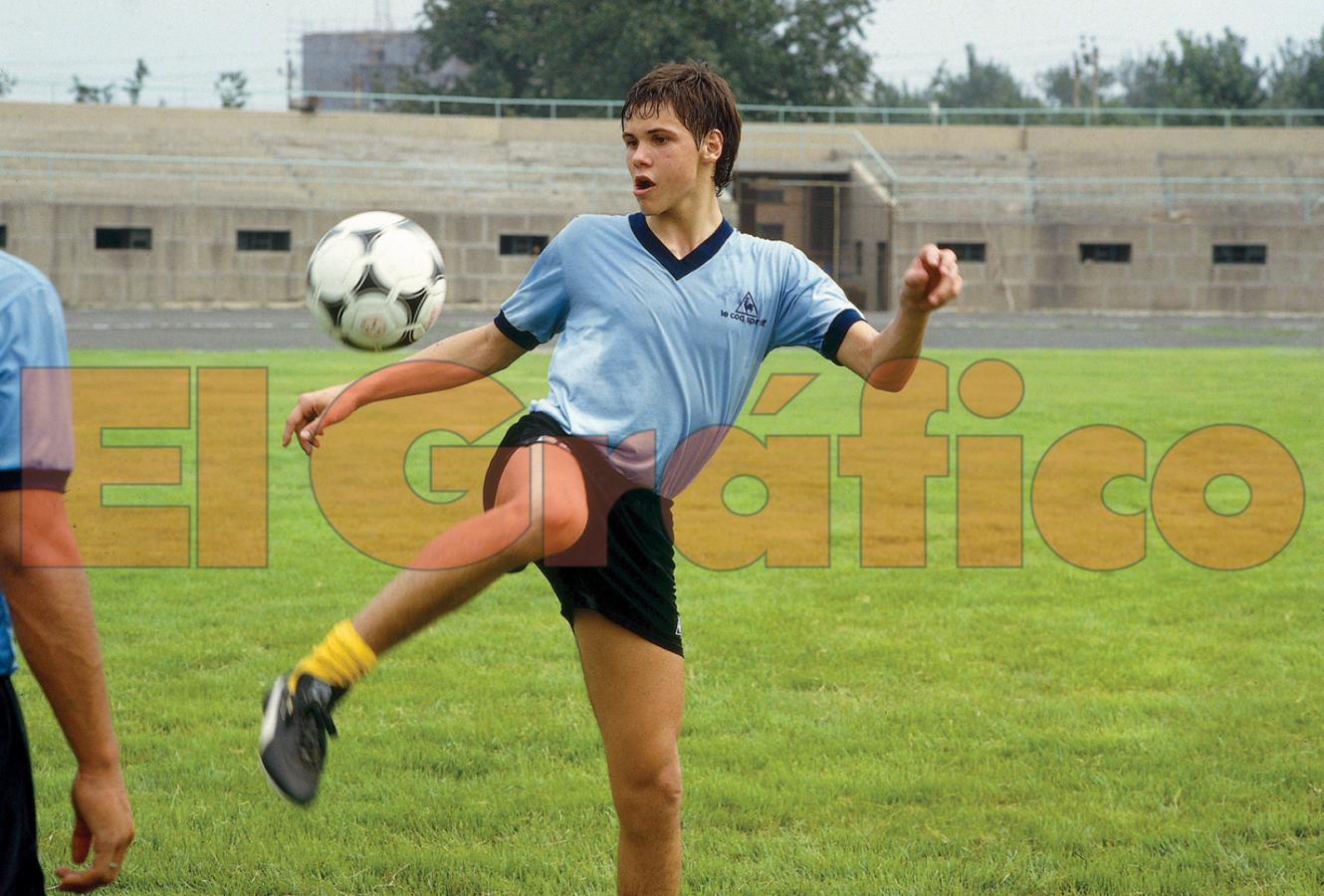 Redondo en las inferiores de Argentinos, estampa de crack.