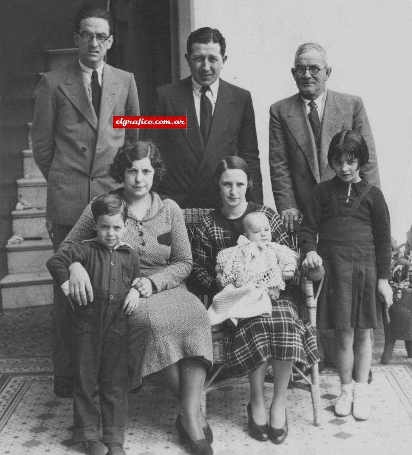Imagen Bidoglio y su familia.