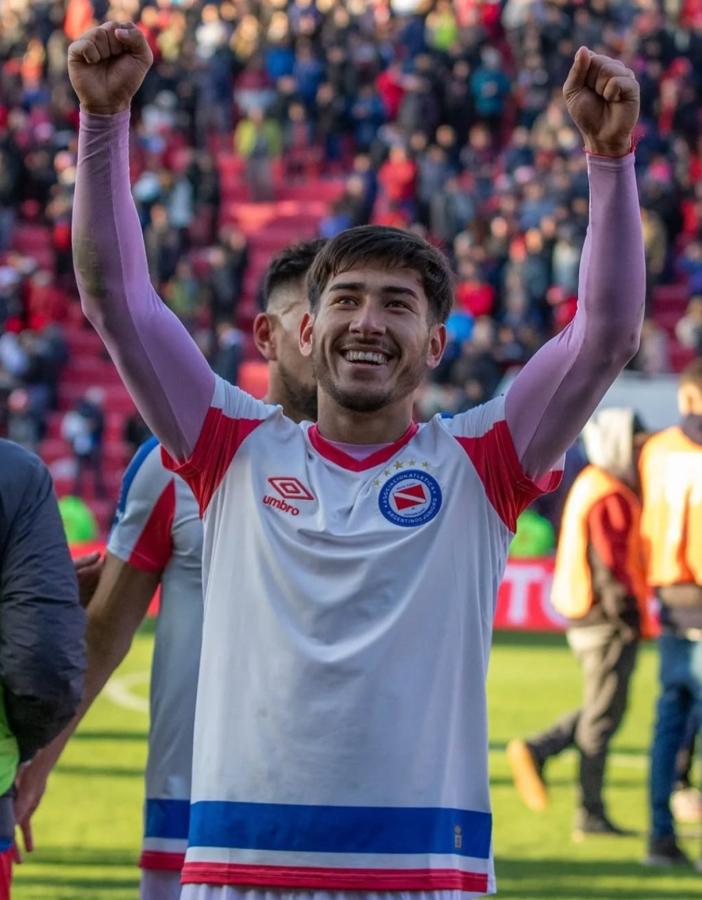 Imagen Román Vega es una de las alternativas que maneja River para el lateral izquierdo.