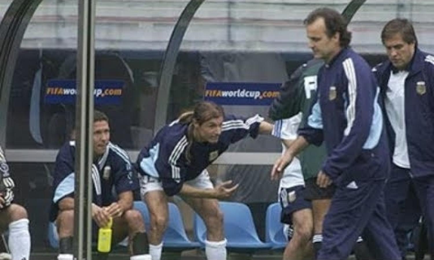 Imagen Caniggia se va expulsado sin jugar un minuto.
