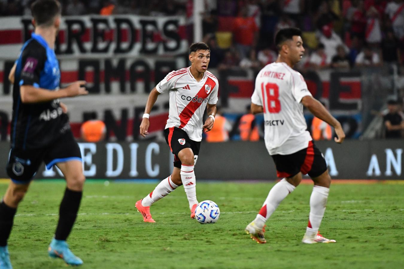 Imagen Ulises Giménez será el único marcador central en el banco de suplentes de River.