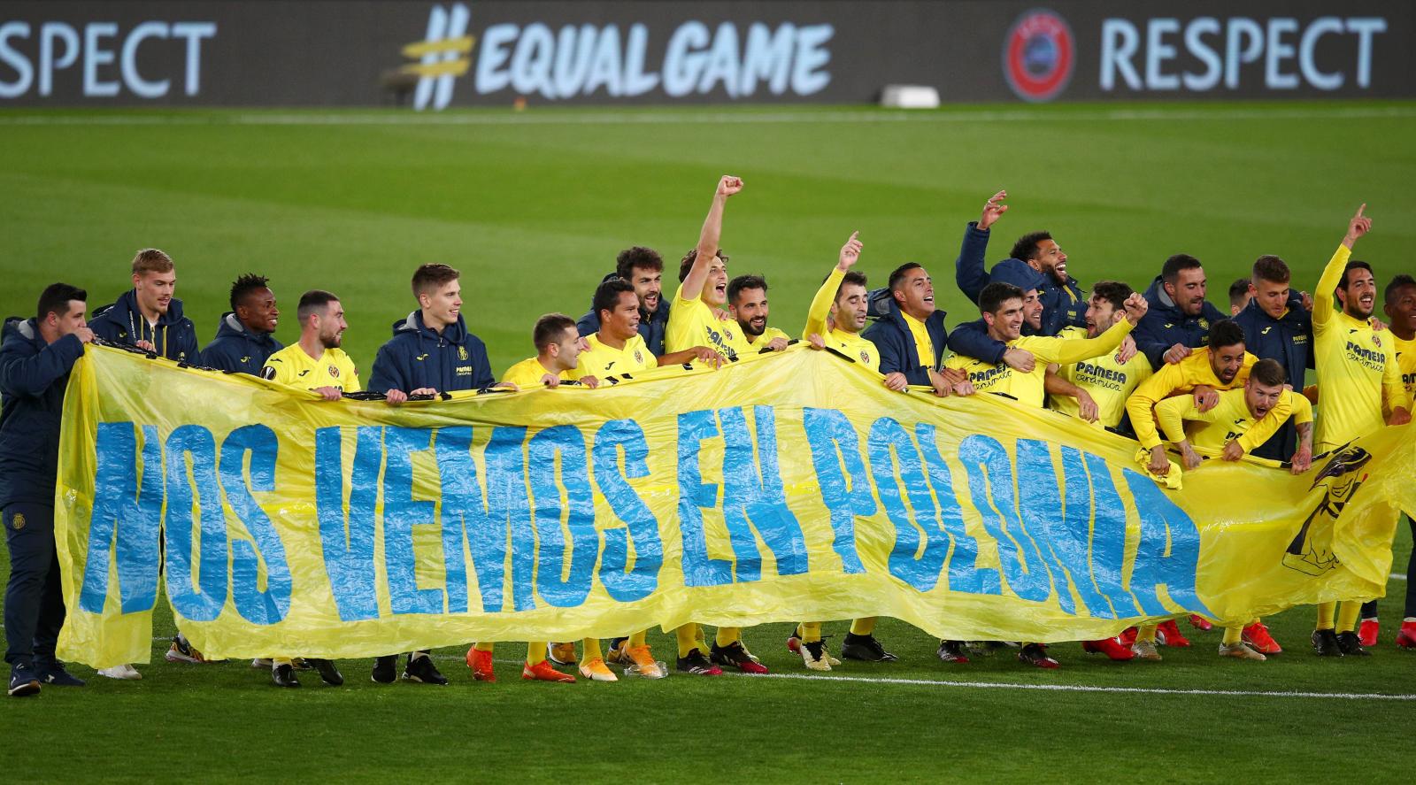 Imagen “Nos vemos en Polonia", reza la bandera desplegada por el plantel de Villarreal, que busca su primer título internacional.