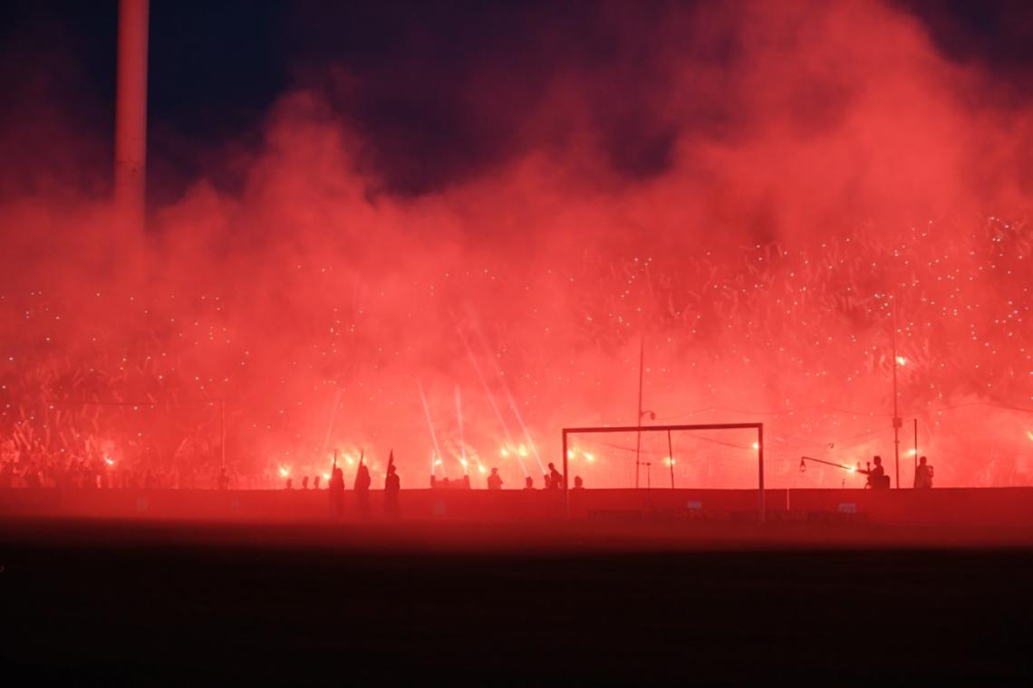 Imagen Los hinchas de River llenaron el Malvinas Argentinas y brindaron un recibimiento acorde a la situación.