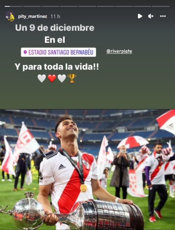 Imagen El Pity subió varias fotos. Una de recuerdo y otra con chicana incluida para Boca.