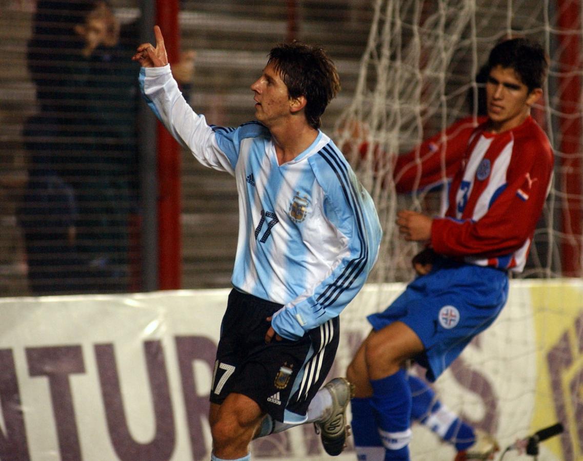 Imagen Un puñado de minutos en cancha le alcanzó a Messi para mostrar que era diferente y marcar su primer gol en la Selección Argentina (FOTOBAIRES)