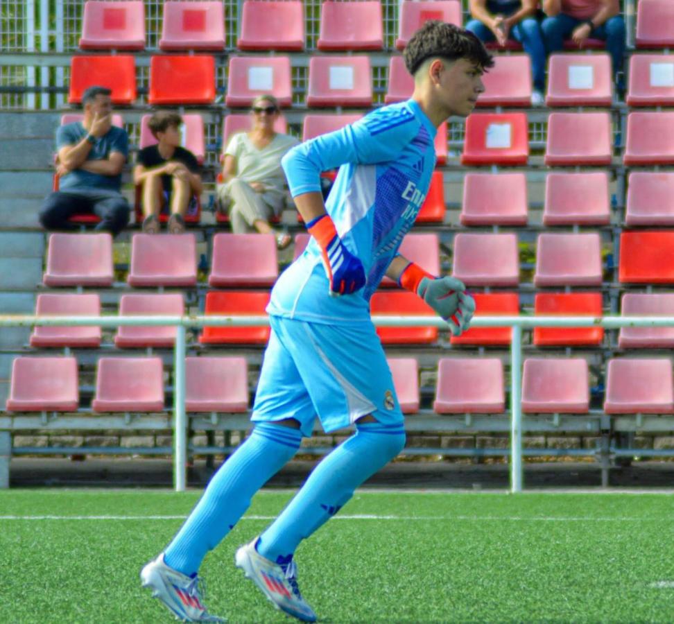 Imagen Mauro Del Castillo, el joven arquero de la cantera de Real Madrid.