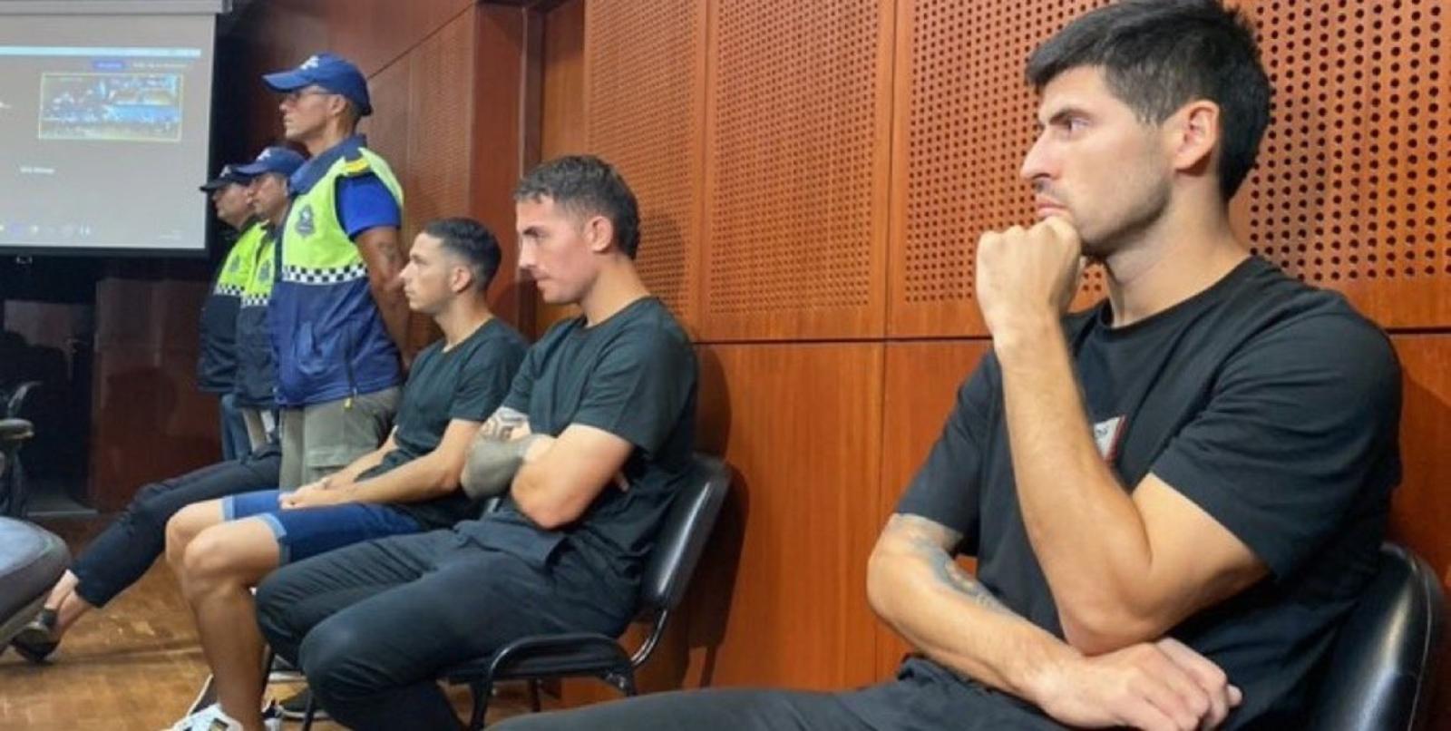 Imagen Una imagen de los futbolistas acusados de abuso sexual durante la declaración de la denunciante.