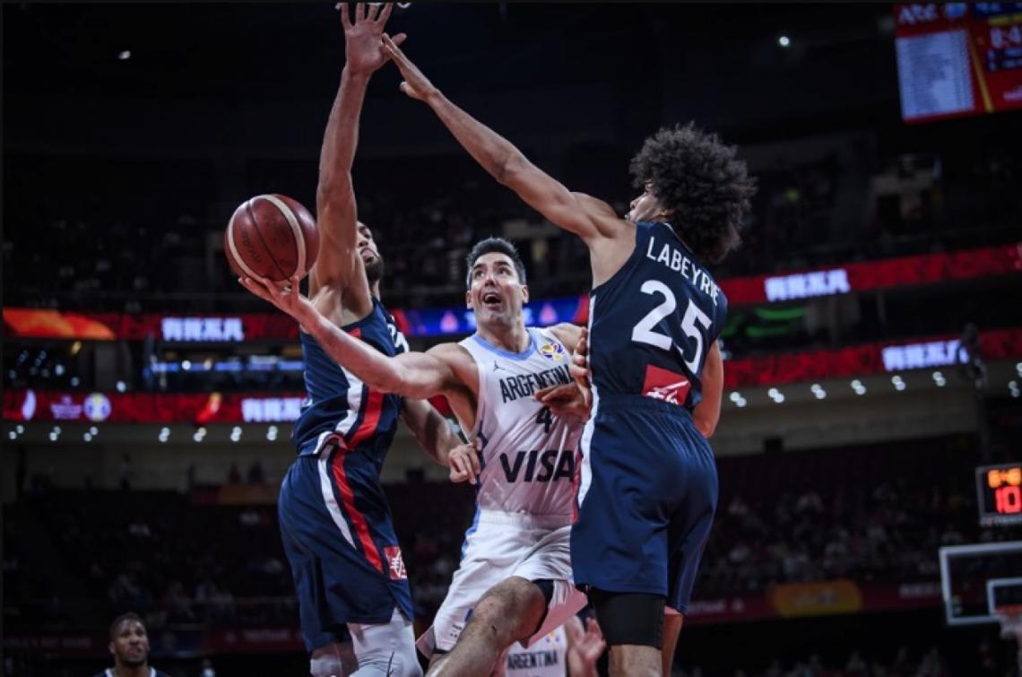 Luis Scola.