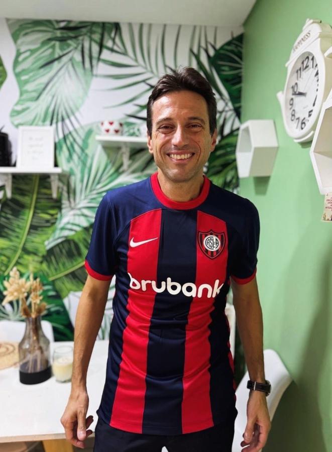 Imagen Moretti le bajó la tensión a la crisis en San Lorenzo y prometió saldar las deudas.