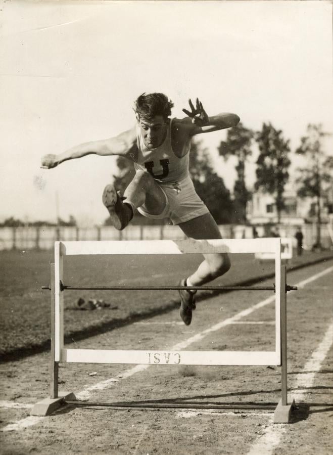 Imagen Enrique Thompson, el abanderado de 1924