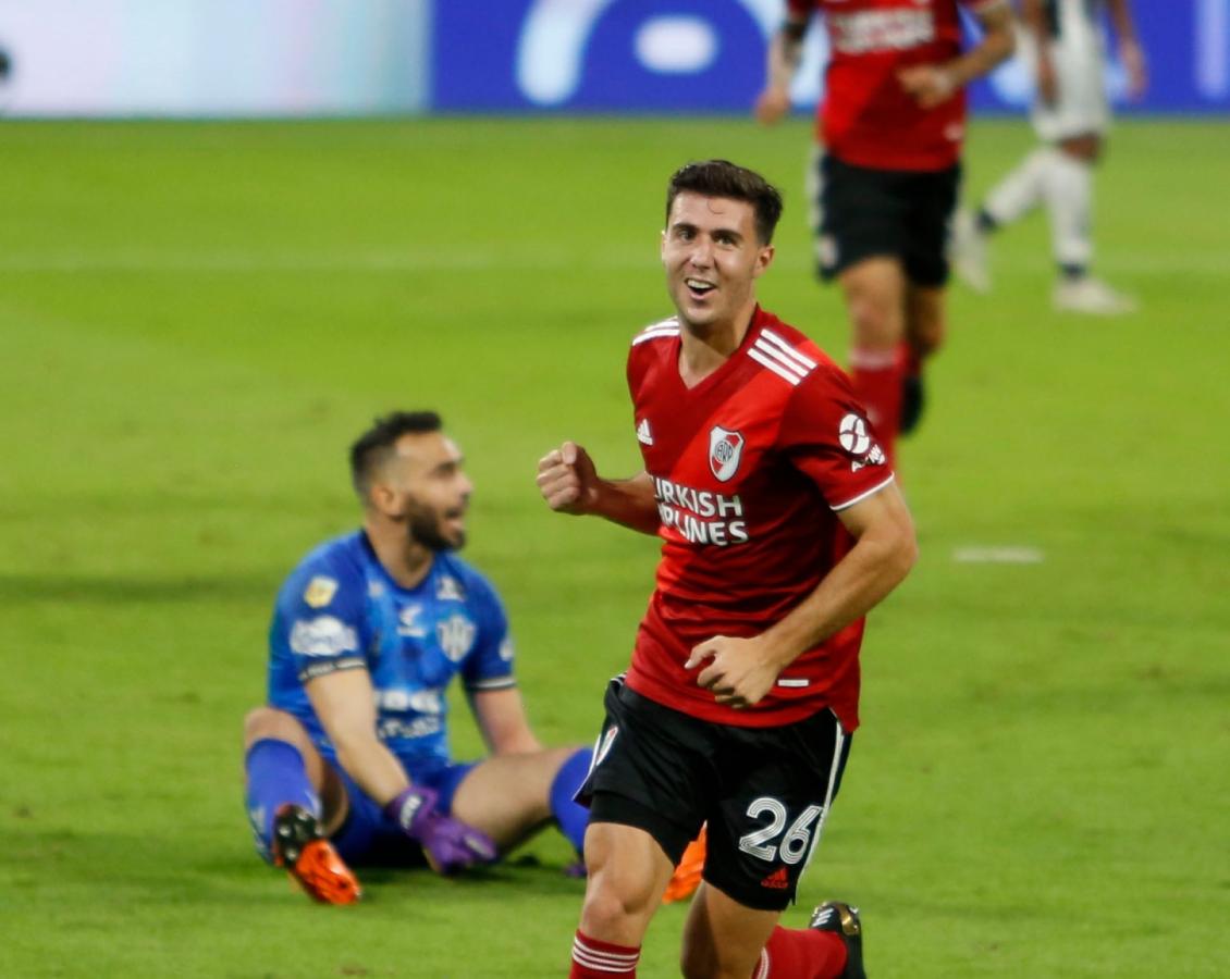 Imagen Primer gol en Primera División para José Paradela. Así lo celebra el ex Gimnasia. Foto: Emilio Rapetti (Telam)