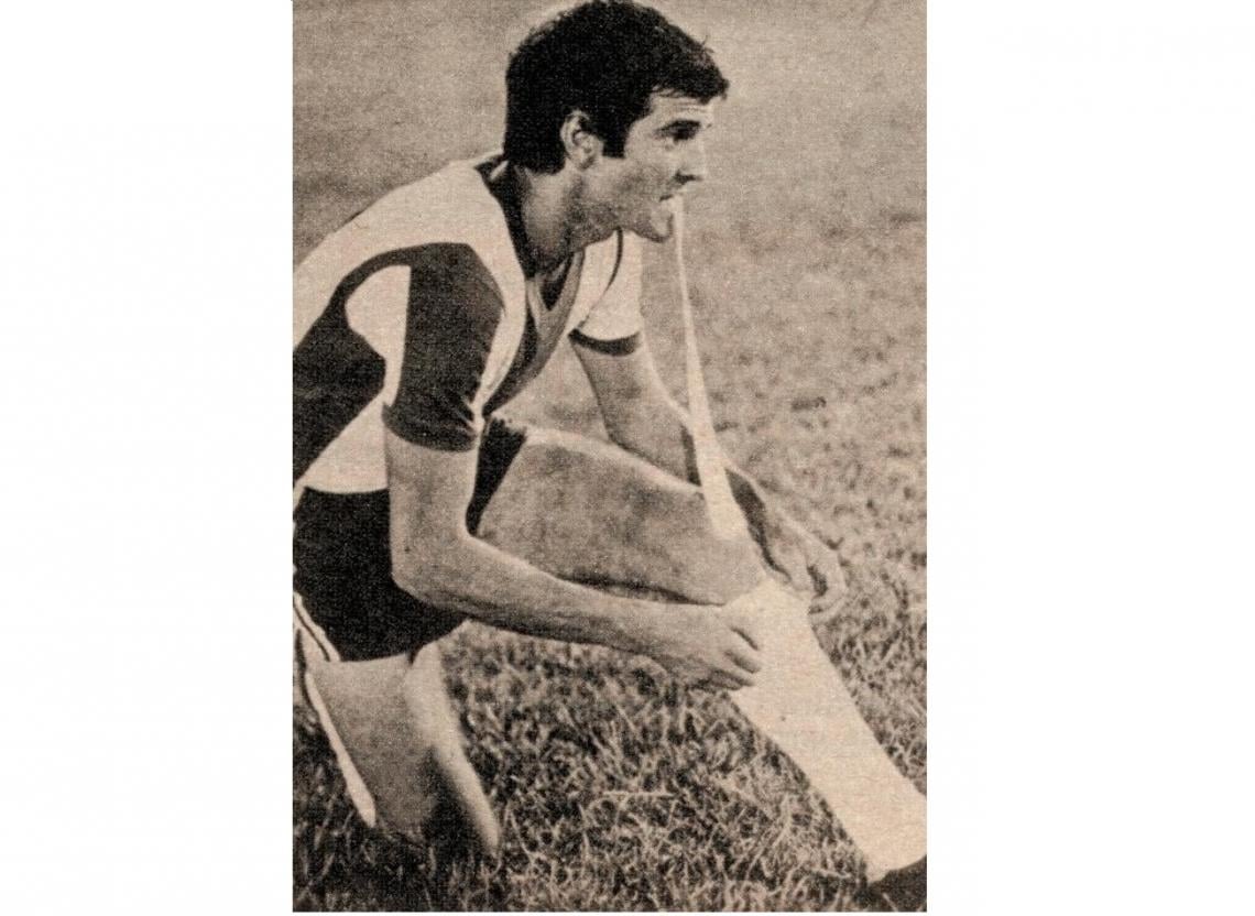 Imagen Eduardo Miguel Solari. Otro de los argentinos del Junior. Valor en el medio campo. Sólo un gol a lo largo del torneo. Cuatro veces vio la tarjeta roja de los árbitros.