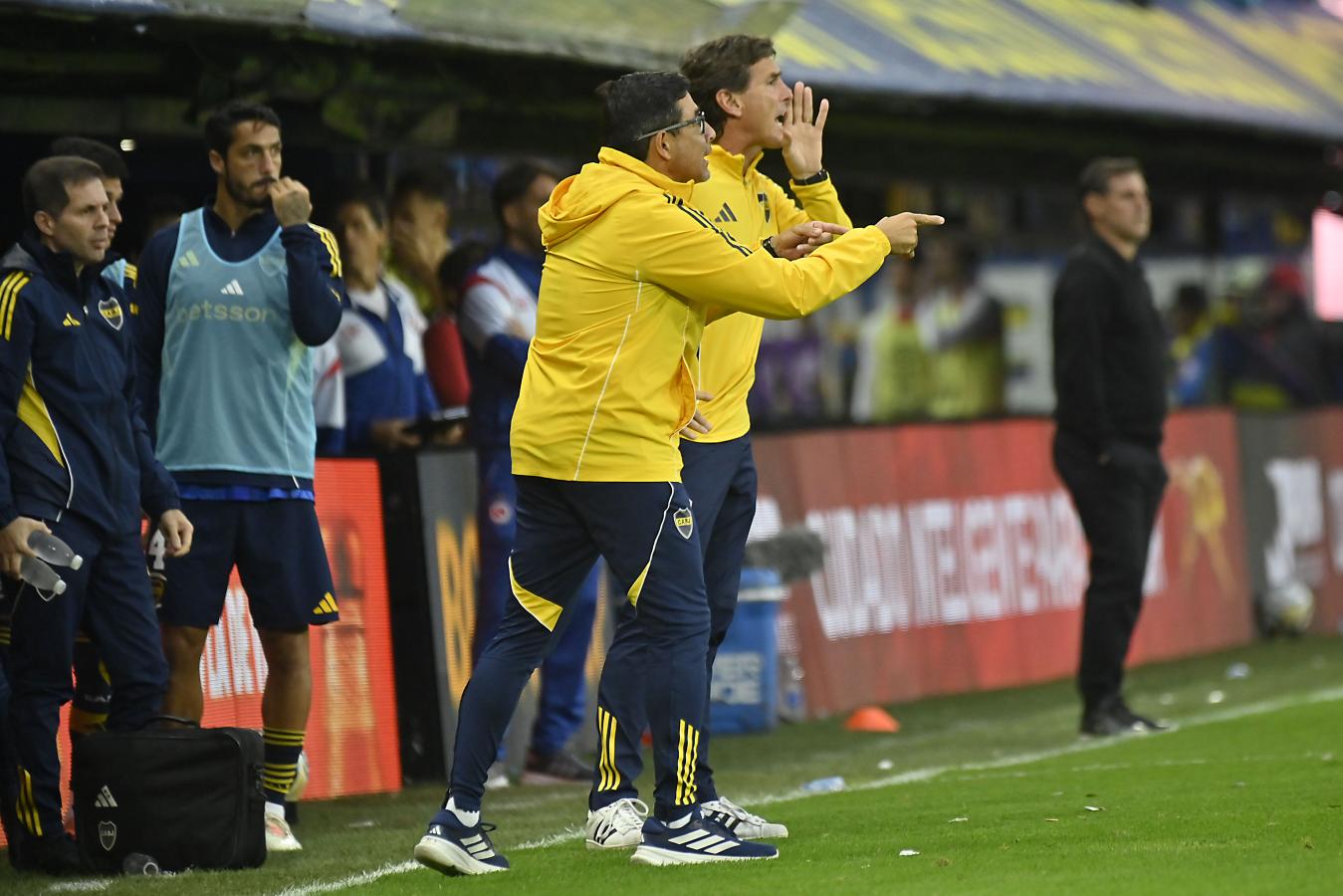 Imagen Claudio Úbeda, confirmado al menos hasta mitad de año y con el mismo cuerpo técnico.