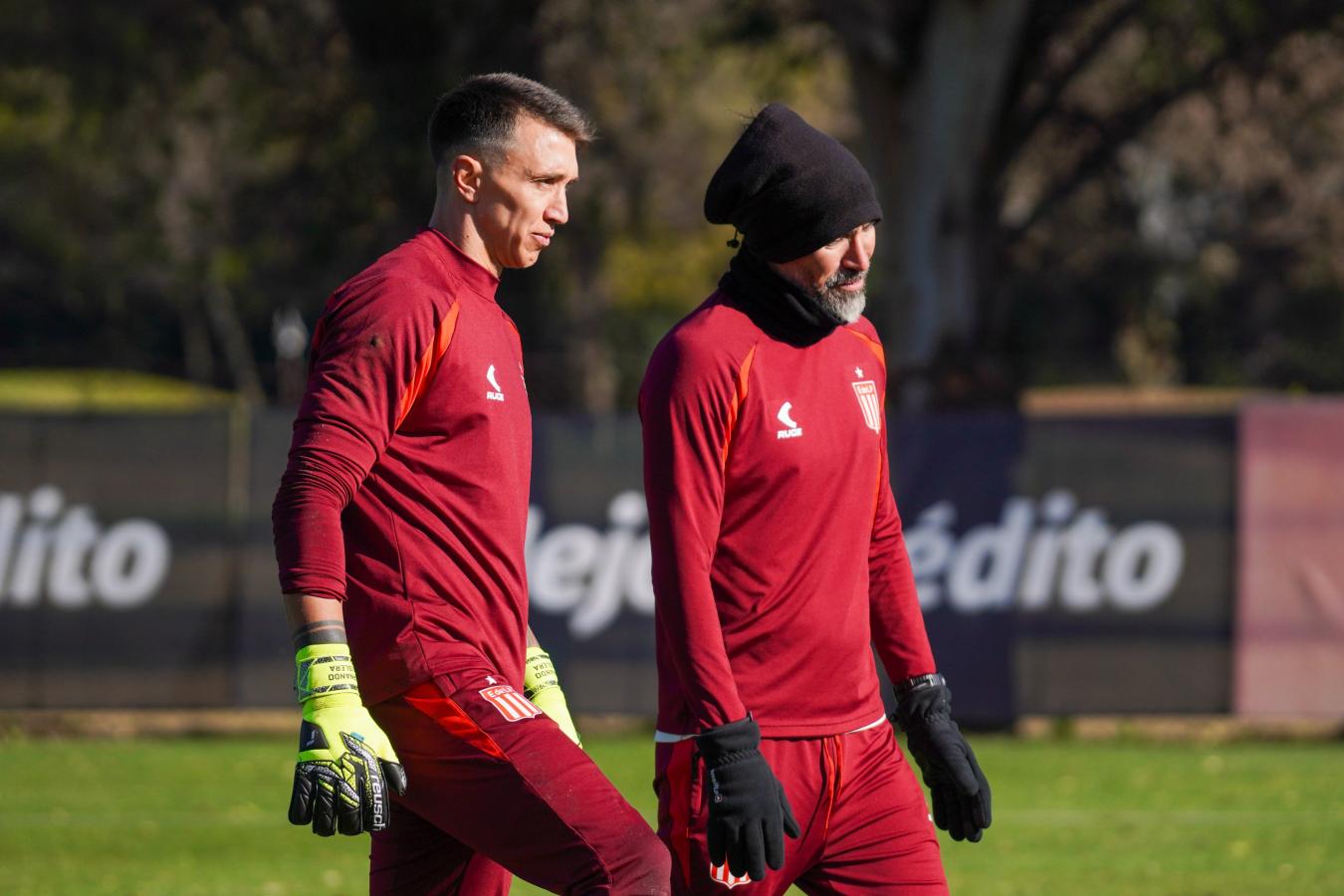 Imagen Muslera y Domínguez, poniéndose al día con el Estudiantes que se viene.