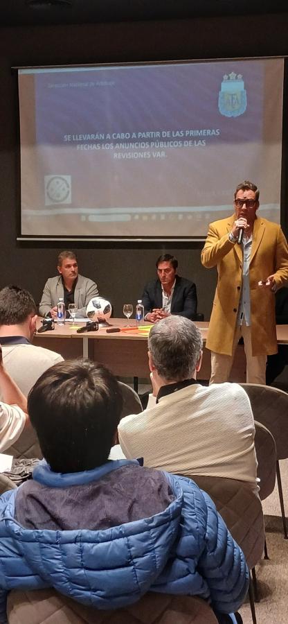 Imagen Fernando Rapallini, Gerente Técnico Arbitral, anunció las nuevas medidas.