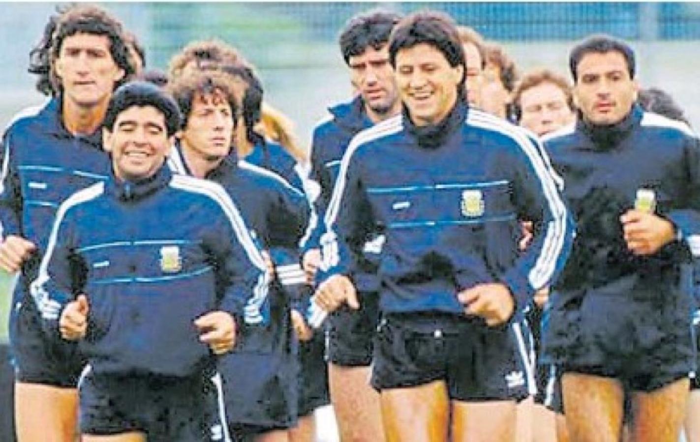 Imagen Monzón compartió plantel con Maradona en el Mundial 1990