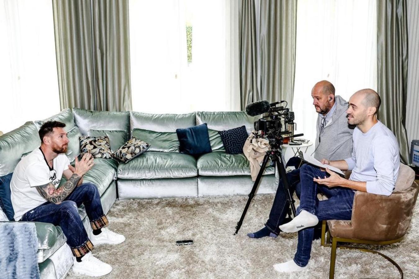 Imagen Torchut entrevistó a Lionel Messi descalzo en Francia en 2021