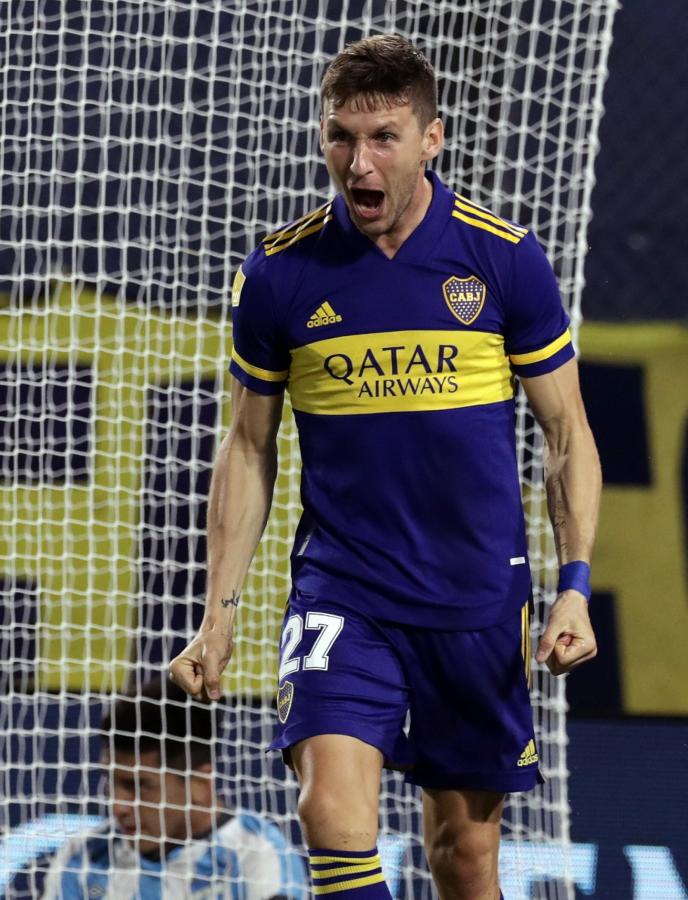 Imagen Franco Soldano volvió a gritar un gol con la camiseta de Boca. Fue en la última acción del partido, aprovechando un rebote abajo del arco. Foto: Alejandro Pagni (AFP)