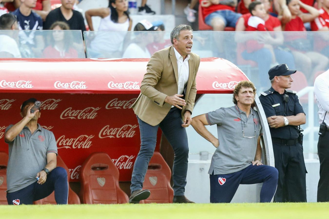 Imagen Lucas Pusineri el último entrenador de Independiente que comenzó su ciclo contra River (FOTOBAIRES)