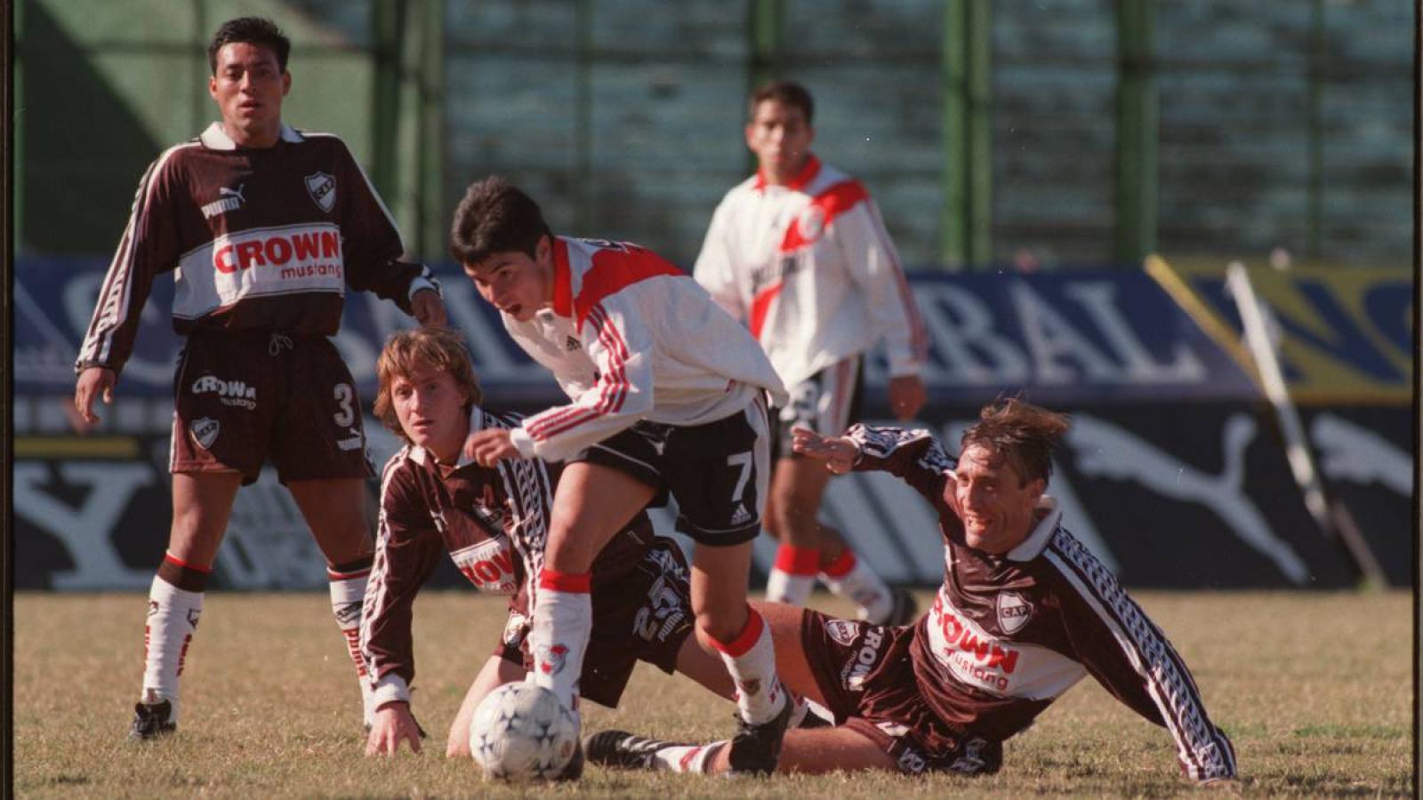 Imagen Último antecedente: Platense 0 - River 3 por el Torneo Clausura 1999