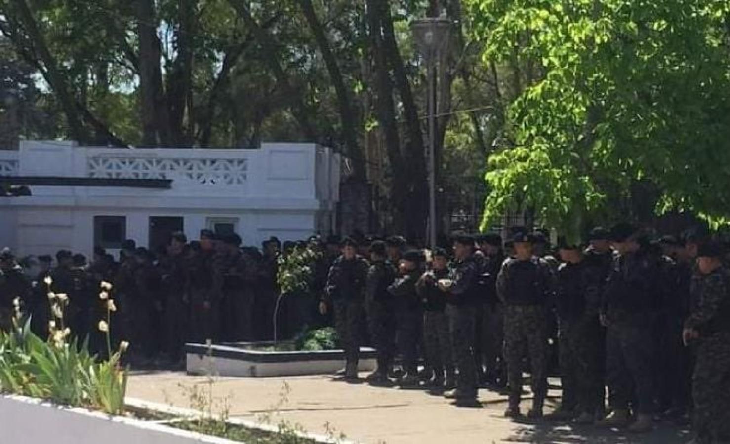Imagen Los efectivos en el estadio del Lobo. Foto @nicotripero90