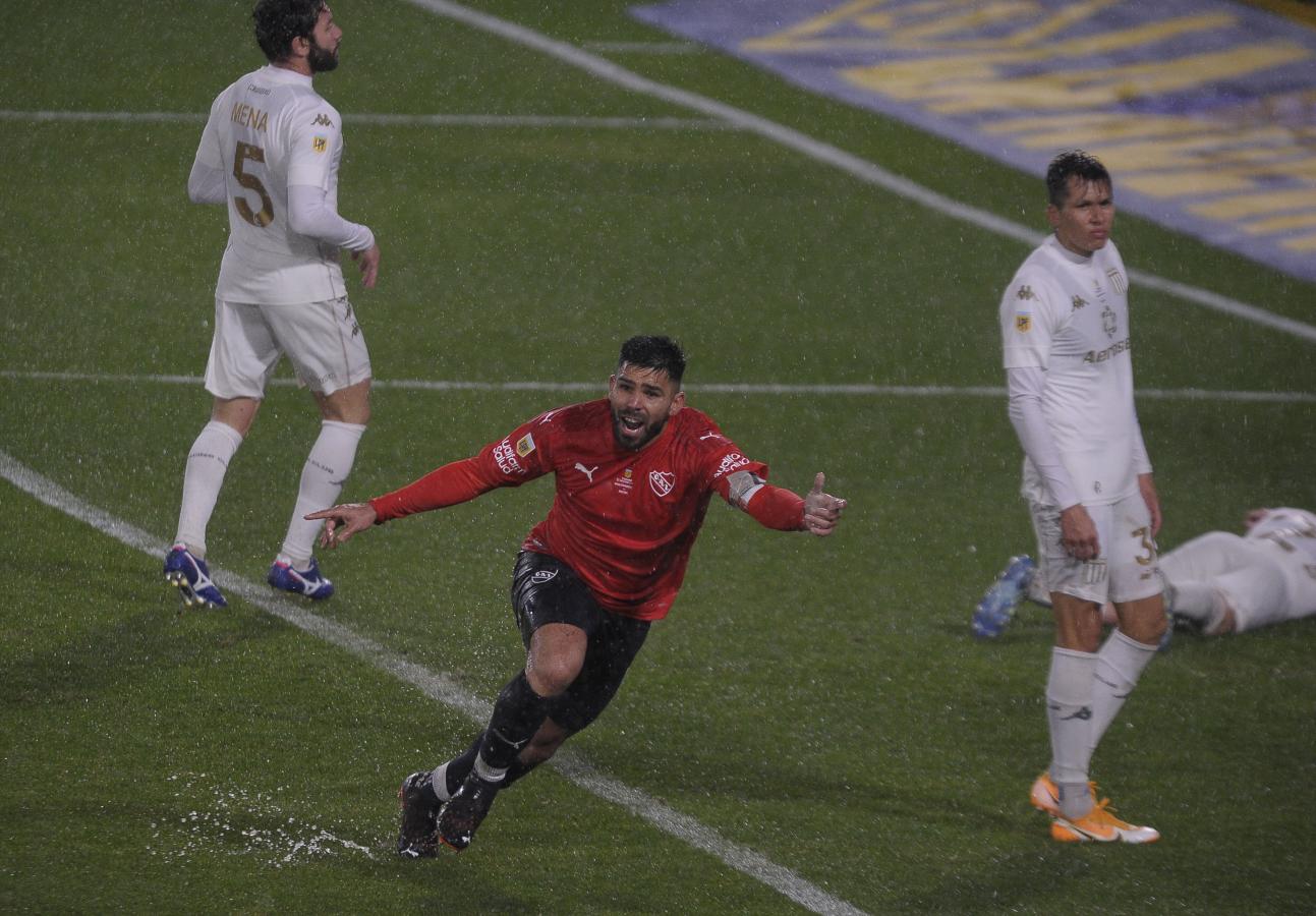 Imagen La última vez fue triunfo 1-0 de Independiente con gol de Silvio Romero (FOTOBAIRES)
