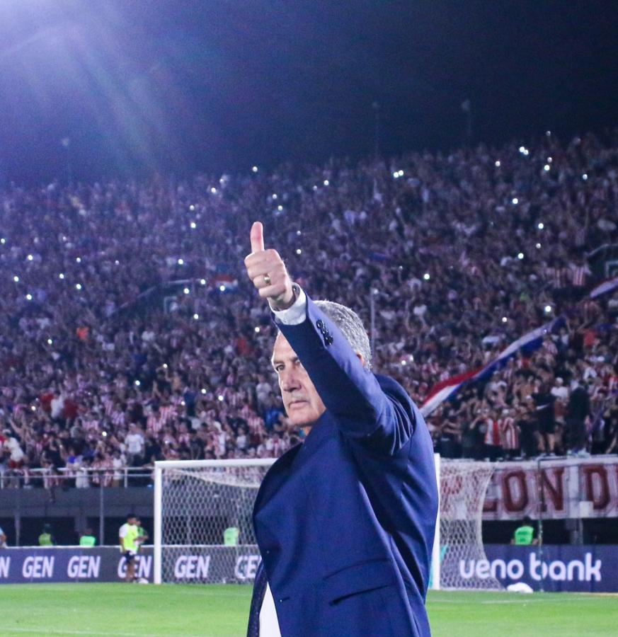 Imagen Alfaro habló sobre Argentina: va a ser un "hermoso y difícil" desafío.