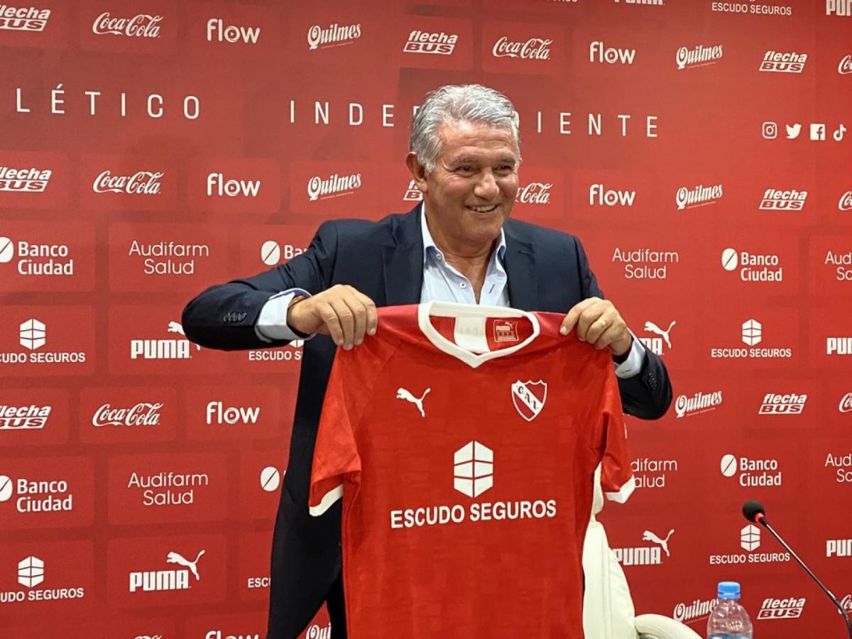 Imagen Burruchaga manager, un cargo con escaso poder de decisión