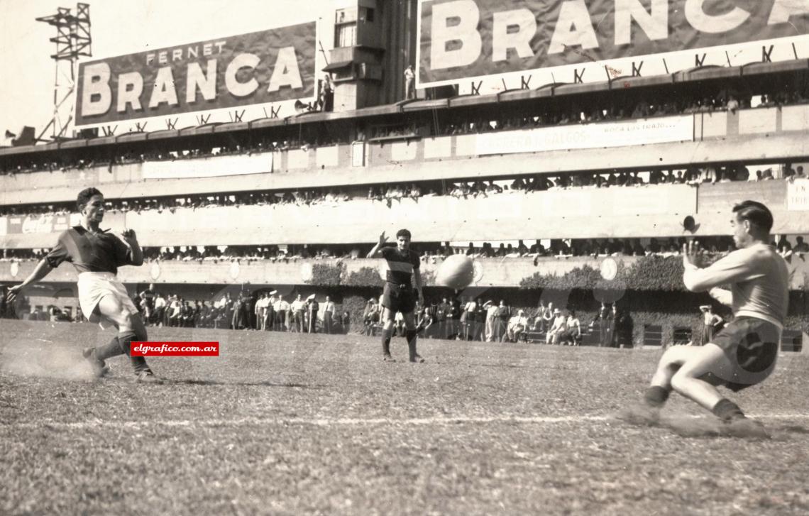 Imagen En el fútbol argentino jugó también en Banfield y Boca.