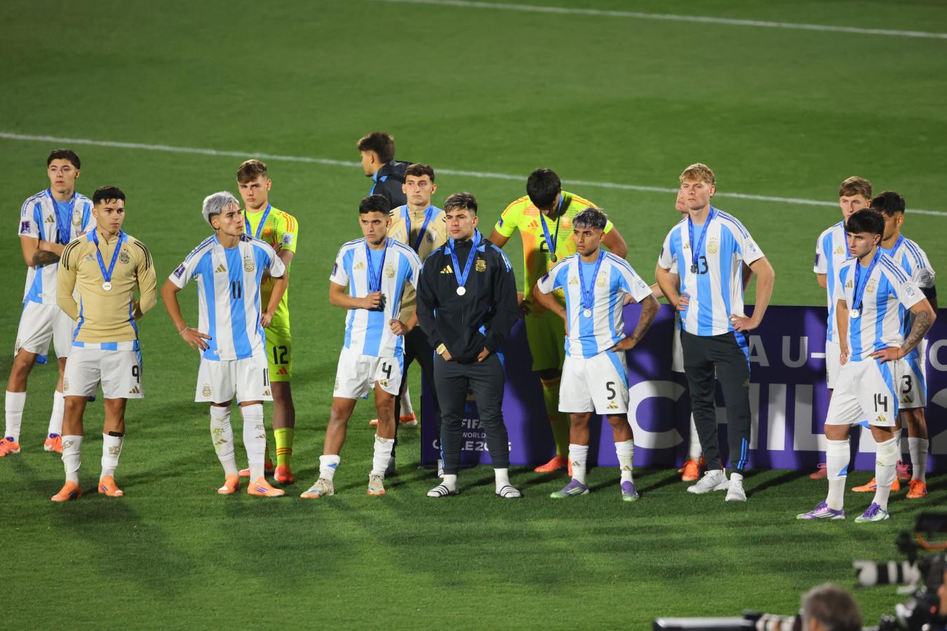 Le ganó una final del mundo a Argentina y ahora dirigirá en el Mundial ...