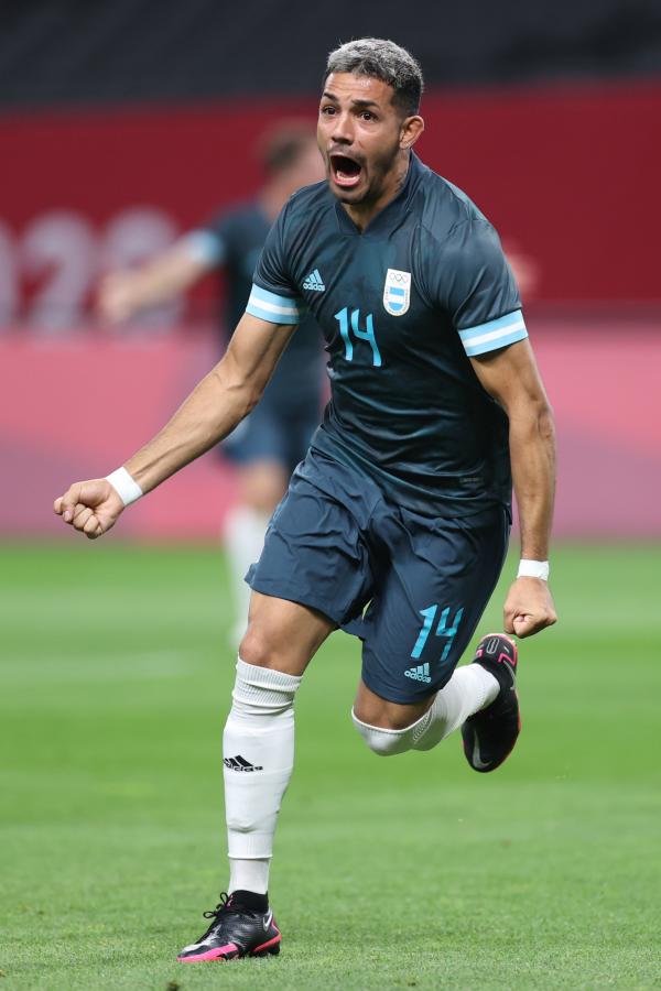 Imagen Facundo Medina grita su gol con alma y vida