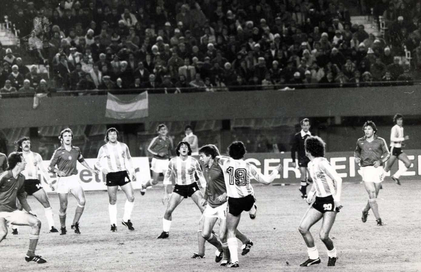 Imagen Una acción del Argentina 2 - Francia 1, del Mundial 1978.