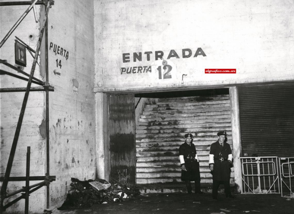 Imagen Puerta 12 del Monumental : el lugar de la tragedia.