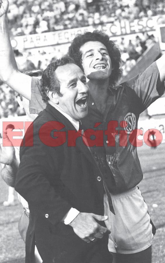 Imagen Lorenzo junto a Victorio Cocco en San Lorenzo, junto con Boca Juniors, sus dos amores.