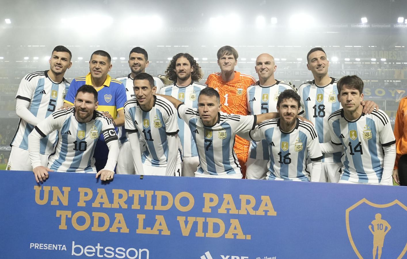 Imagen Jugadores actuales e históricos de la Selección Argentina 