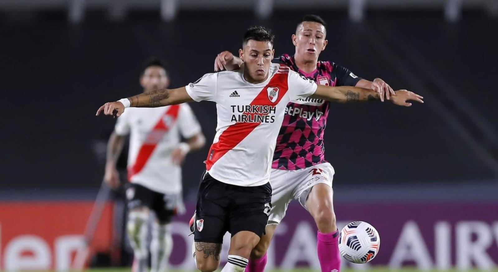 Imagen Lecanda debutó en el partido en el que River tuvo 15 bajas por Covid 19.
