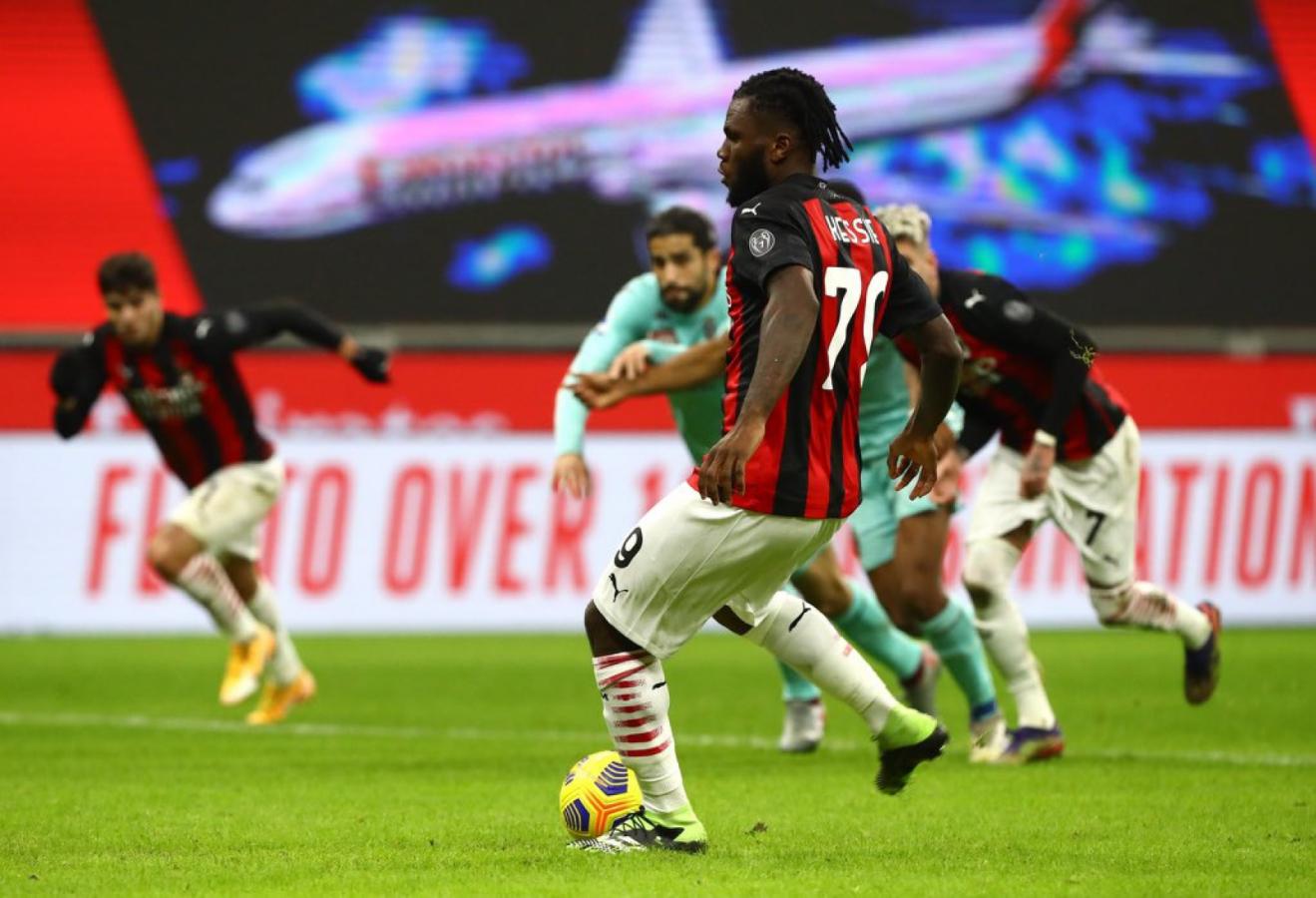 MILAN SE ALEJA EN LA PUNTA EN ITALIA | El Gráfico