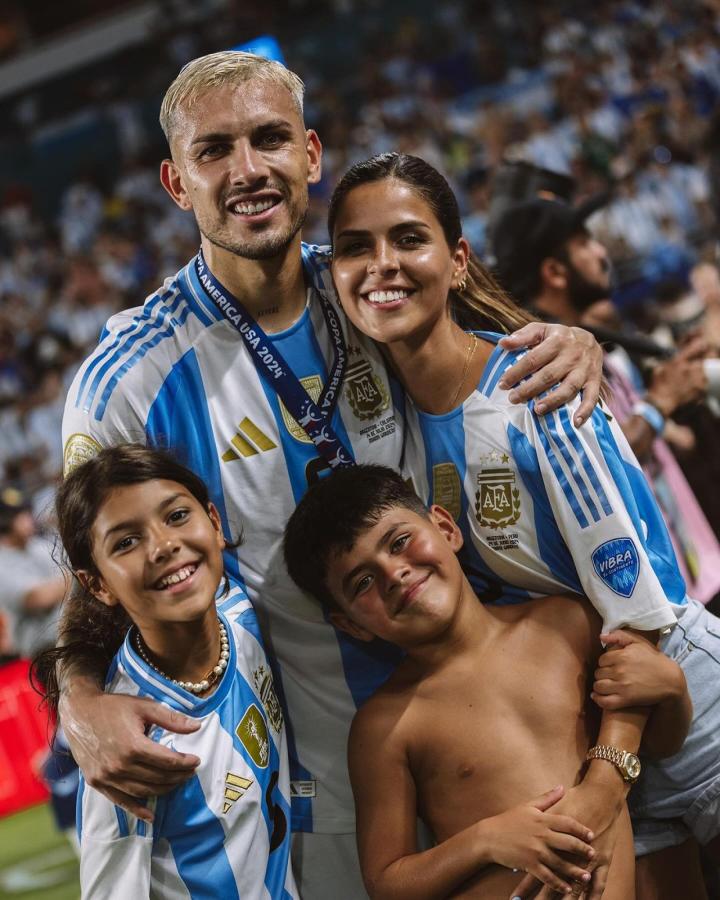 Imagen Se amplía la familia Paredes-Galante. Foto: Leandro Paredes