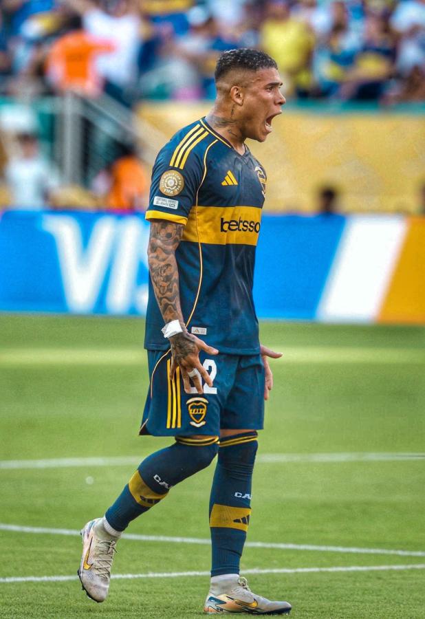 Imagen Ayrton Costa, aún no recuperado del todo de su desgarro.