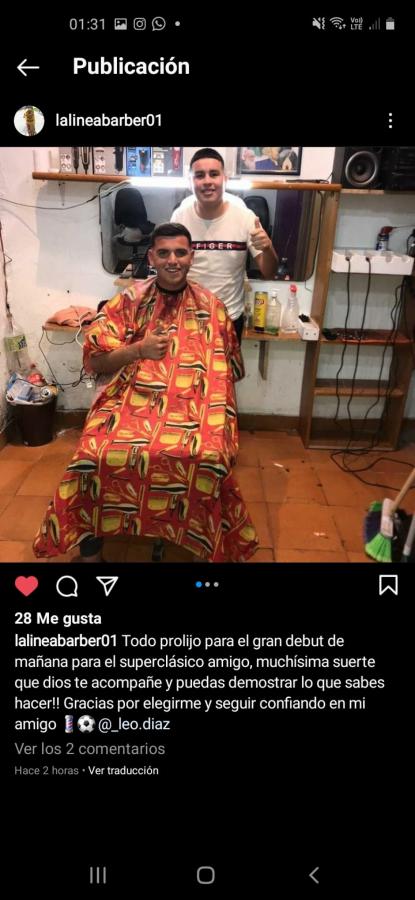 Imagen En las últimas horas, Alan Leonardo Díaz se dejó ver en la peluquería