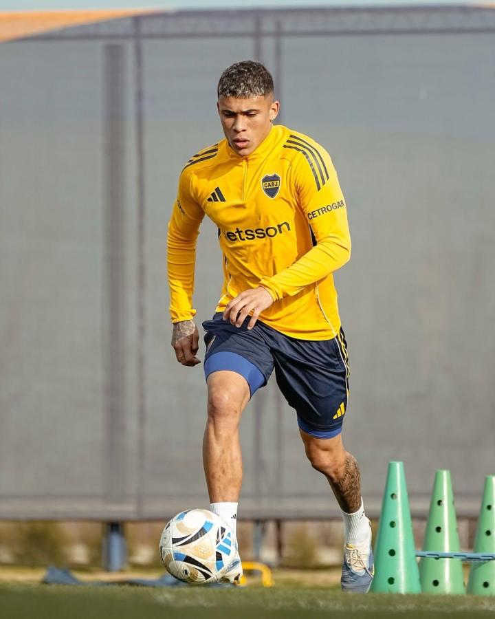 Imagen Ayrton Costa se sigue recuperando de un desgarro. Todavía no jugó en este segundo semestre.