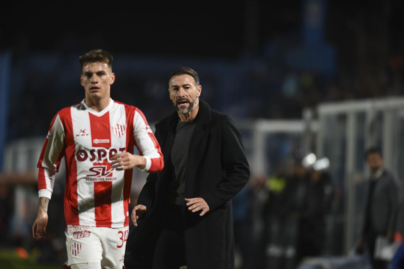 Imagen El Kily González debutó como entrenador de Unión con una caída. Foto: Telam