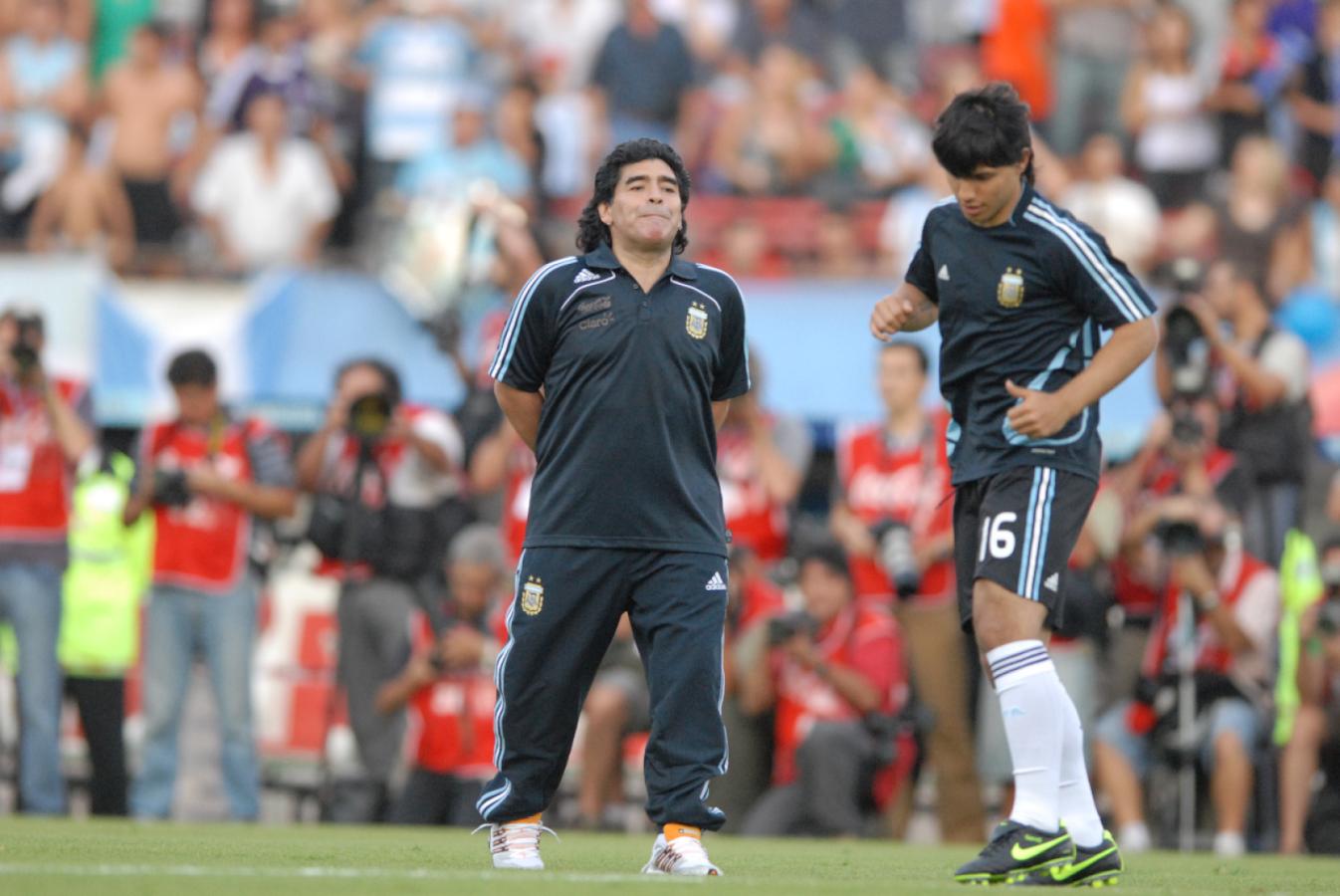 Imagen Maradona y Agüero en la Selección Argentina. Foto Alejandro del Bosco.