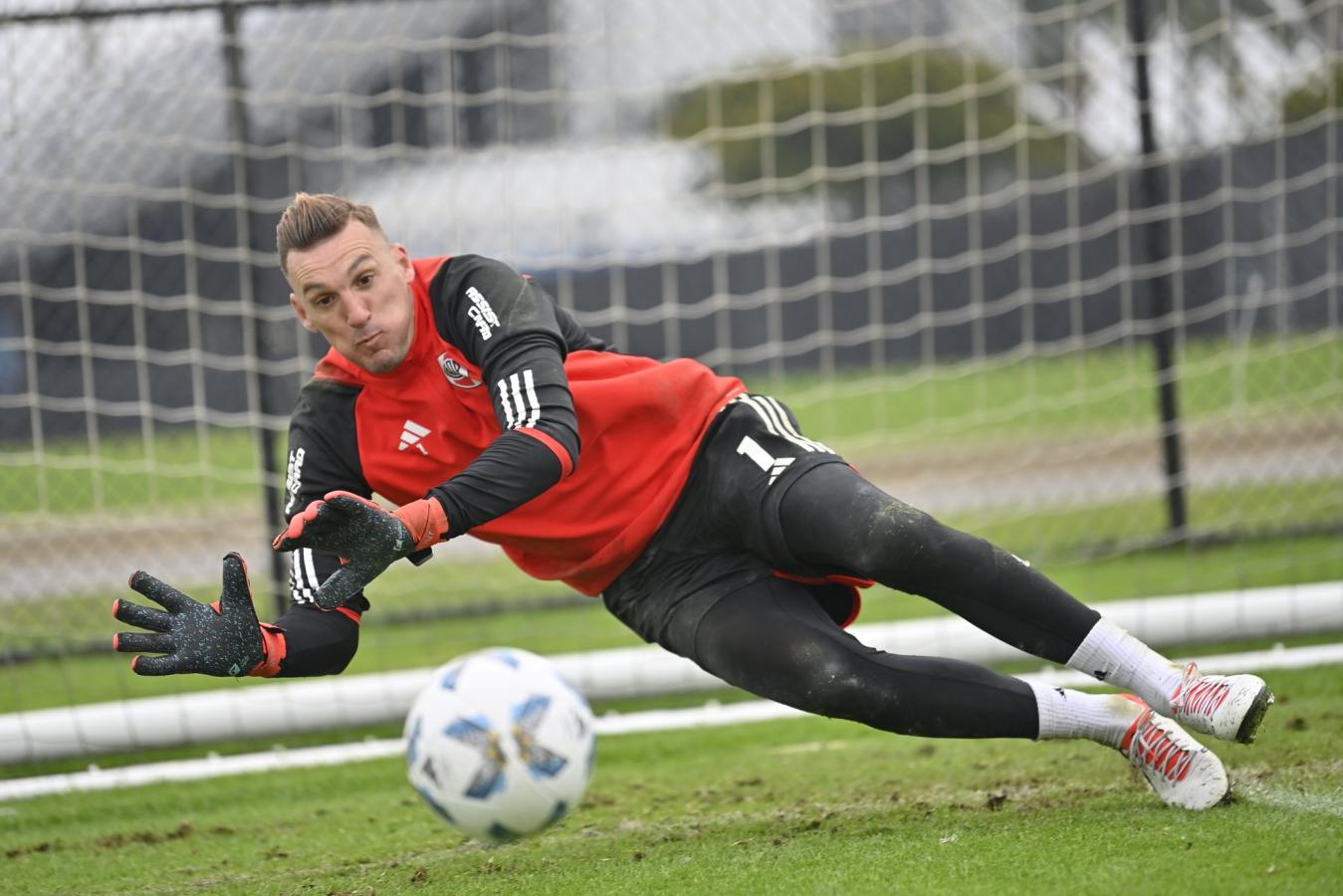 Armani goalkeeper store