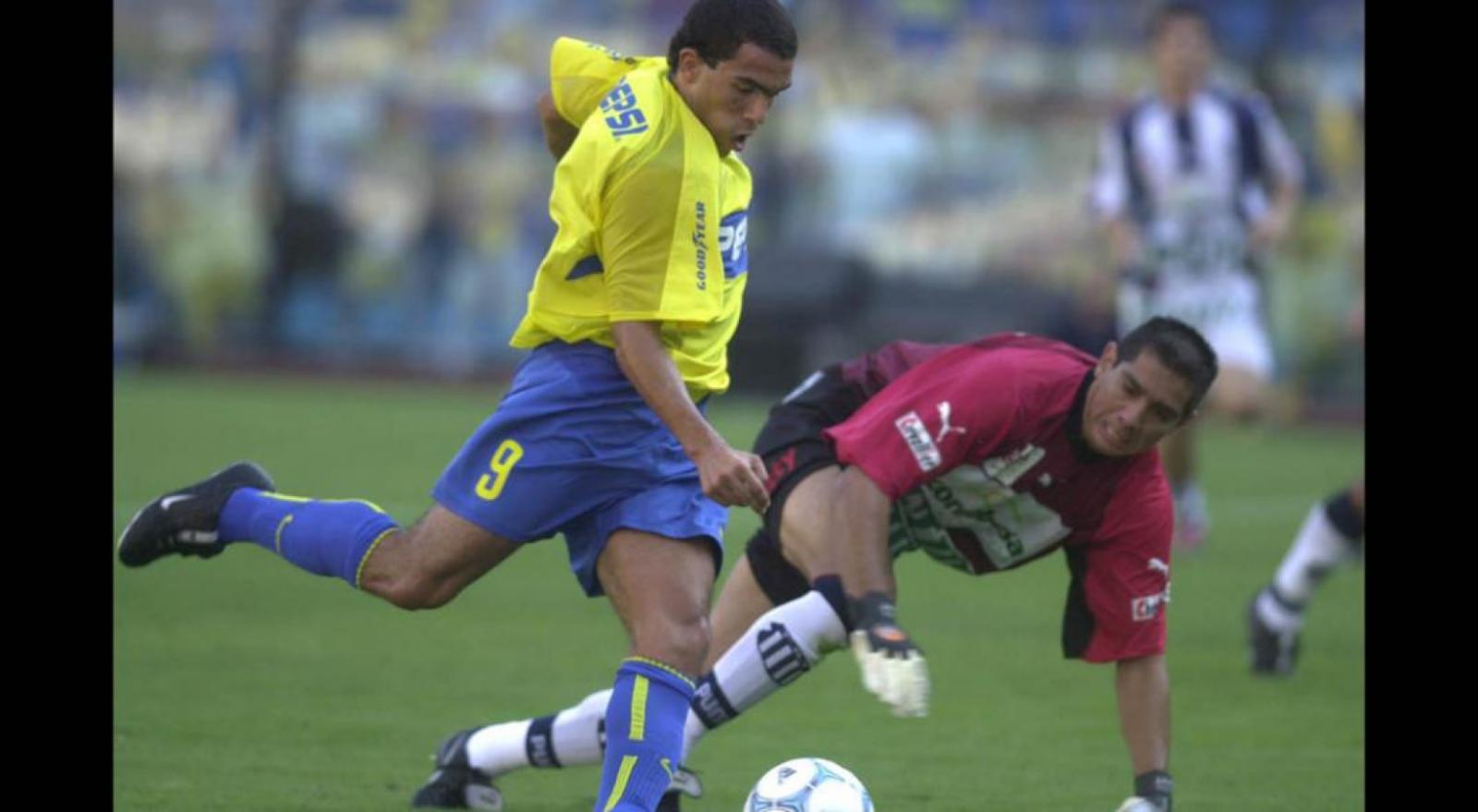 Imagen Con un gol de Carlos Tevez, Boca venció 3-1 a Talleres por el Torneo Clausura 2004